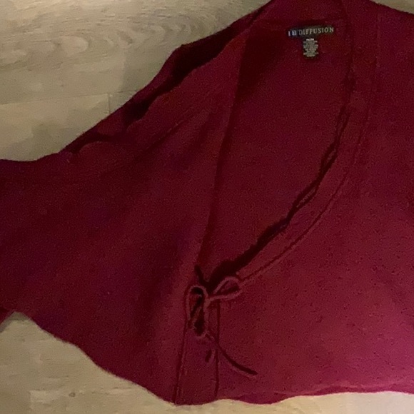 I.B. Diffusion Brand New Vintage (90s) Burgundy Ladies 100% Wool Jacket/Sweater - Picture 7 of 10